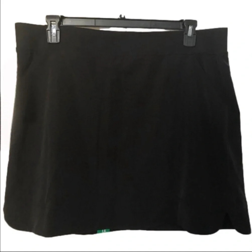 32 Degrees Cool Women’s Skort with Pockets Wide Waist Band Small